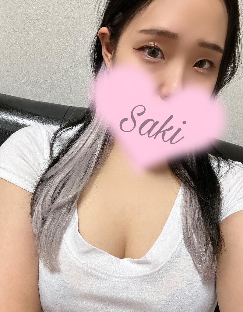 中前　さき